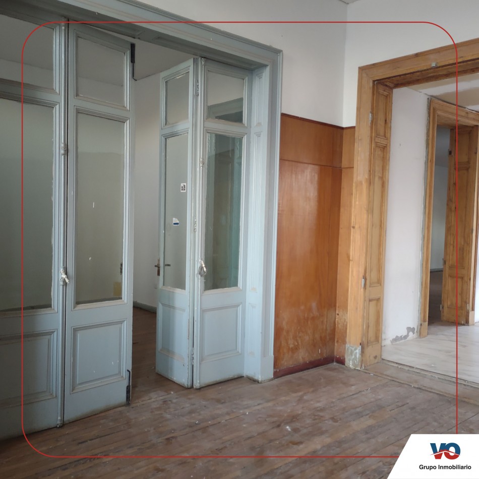 ALQUILO OFICINAS EN LA PEATONAL SAN MARTIN AL 750, PARANA - En Reparacion y Mantenimiento, se entrega en perfecto estado ( Ex Oficinas de Comercio Exterior)