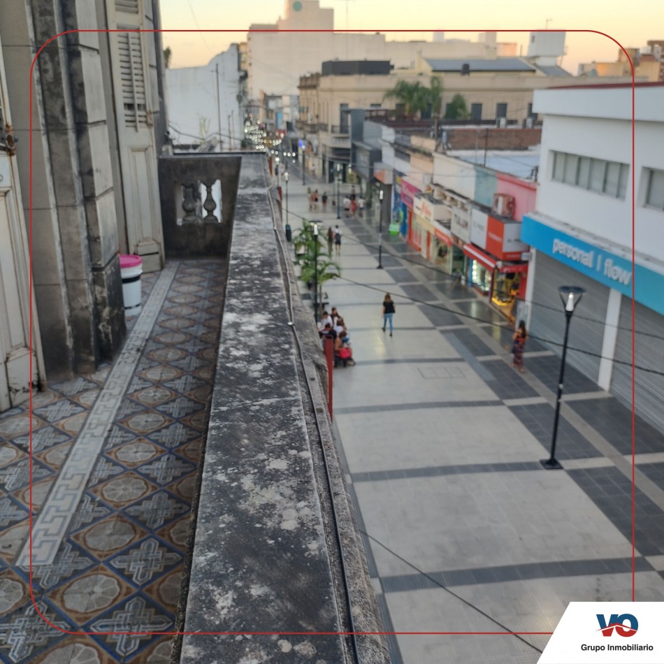 ALQUILO OFICINAS EN LA PEATONAL SAN MARTIN AL 750, PARANA - En Reparacion y Mantenimiento, se entrega en perfecto estado ( Ex Oficinas de Comercio Exterior)