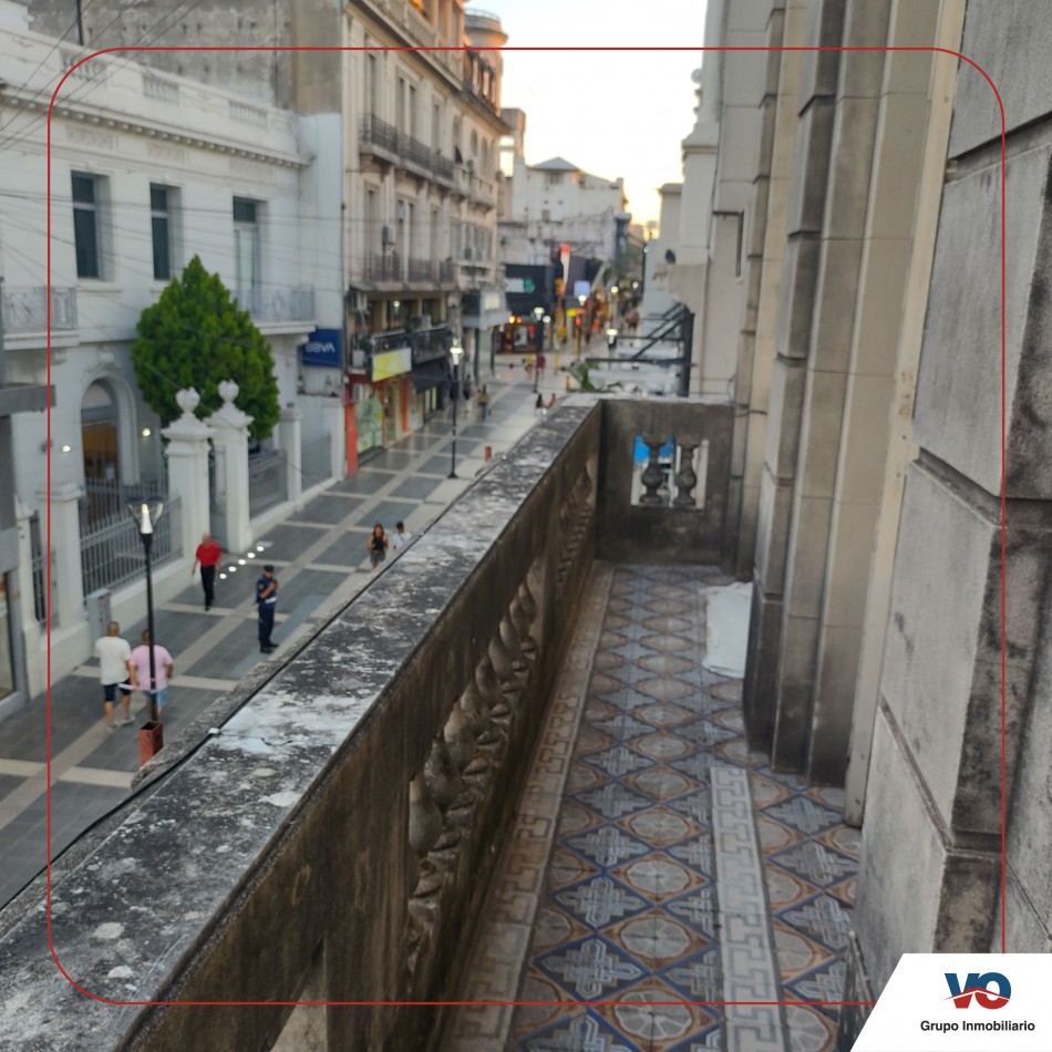 ALQUILO OFICINAS EN LA PEATONAL SAN MARTIN AL 750, PARANA - En Reparacion y Mantenimiento, se entrega en perfecto estado ( Ex Oficinas de Comercio Exterior)