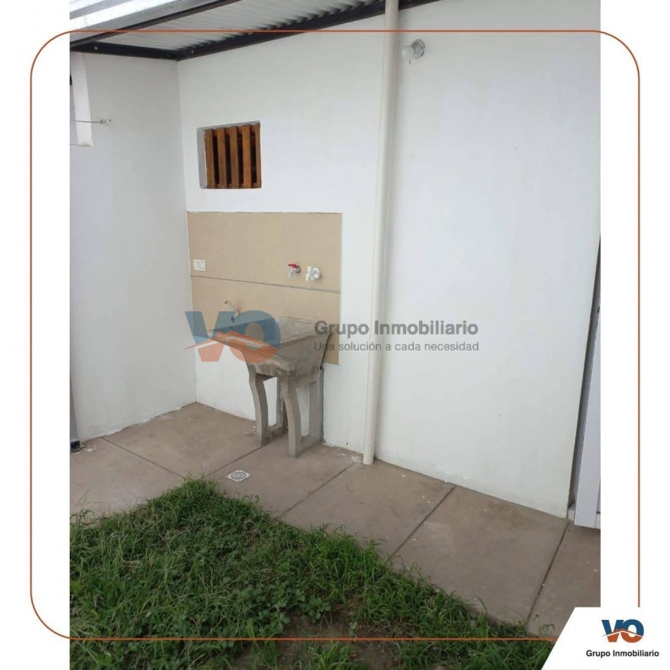 ALQUILO CASA EN EXCELENTE UBICACION  Calle Solis y Montaño - Parana