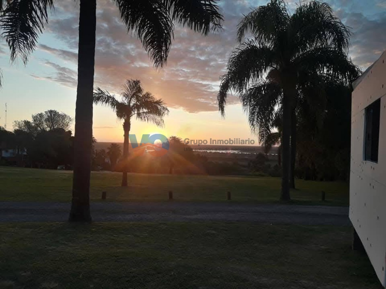 VENDO EXCELENTE TERRENO EN LAS COLINAS GOLF HOUSE - PARANA-  Superficie:880 Mts2