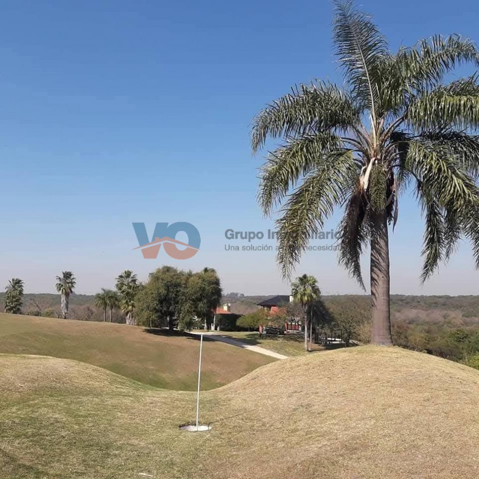 VENDO EXCELENTE TERRENO EN LAS COLINAS GOLF HOUSE - PARANA-  Superficie:880 Mts2