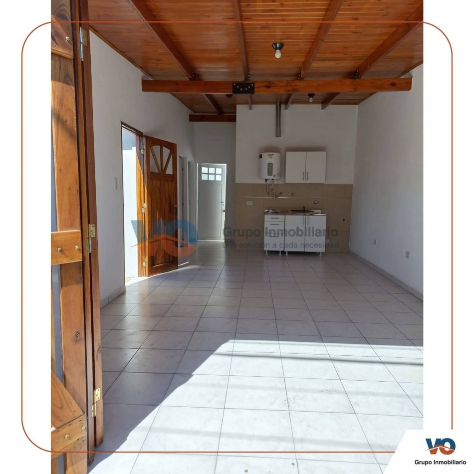 ALQUILO CASA EN EXCELENTE UBICACION  Calle Solis y Montaño - Parana